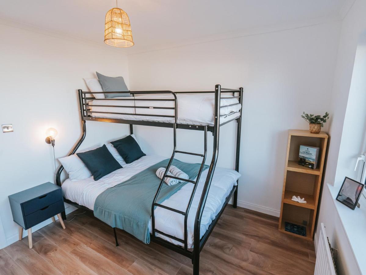 Tideaway - Cosy Seaside Village Bungalow Near Beach Castlerock Esterno foto